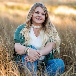 Meet your Posher, Kassie